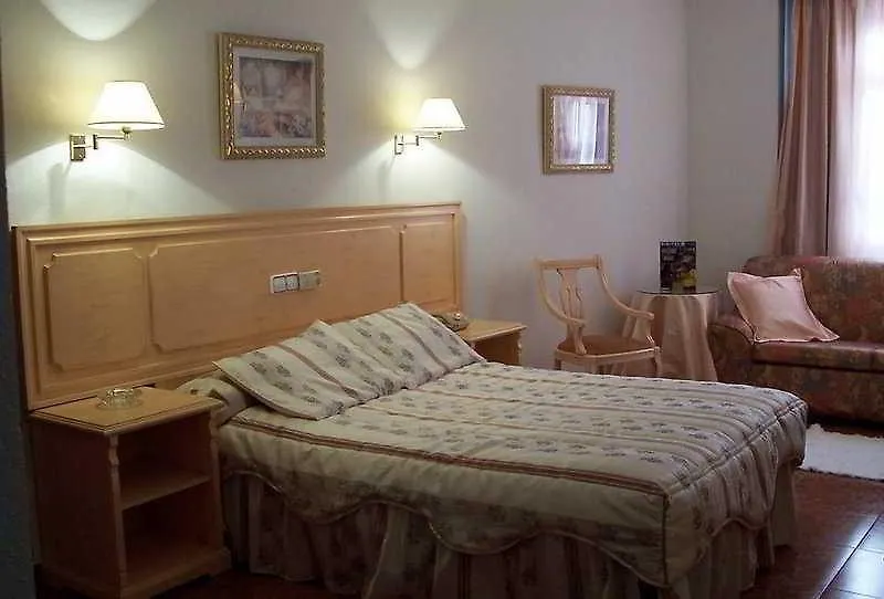 ***  Hotel Victoria Linares  Spain